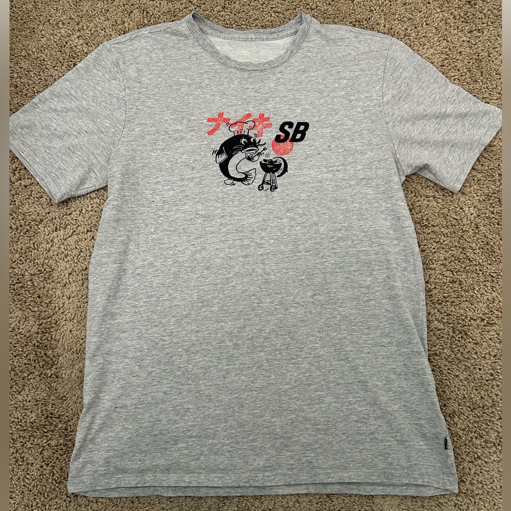 Nike SB Fish Chef T-Shirt Medium